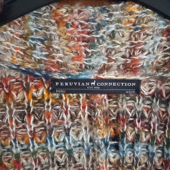 Peruvian Connection cardigan - Picture 2 of 3